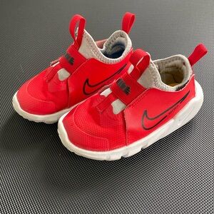 Nike Flex Runner 2 toddler size 8